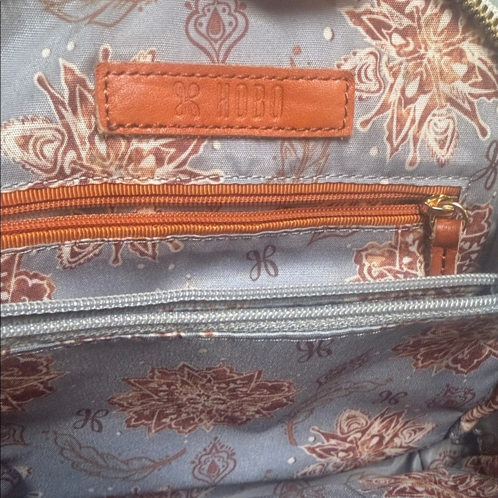 HOBO Beige Shoulder Bag with Tassel - Picture 9 of 17